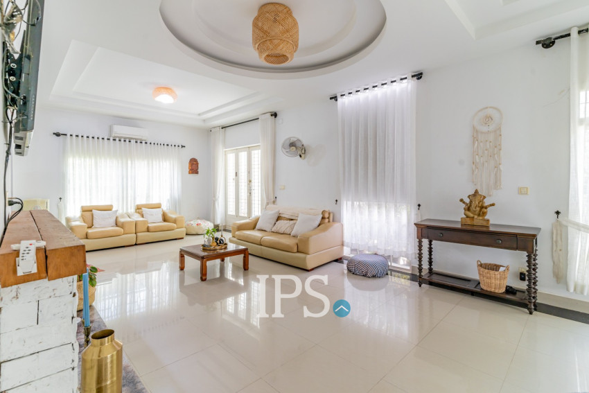 4 Bedroom Villa For Sale - Chroy Changvar, Phnom Penh