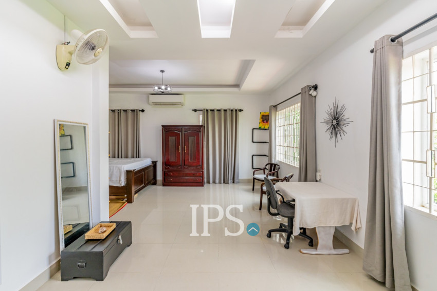4 Bedroom Villa For Sale - Chroy Changvar, Phnom Penh