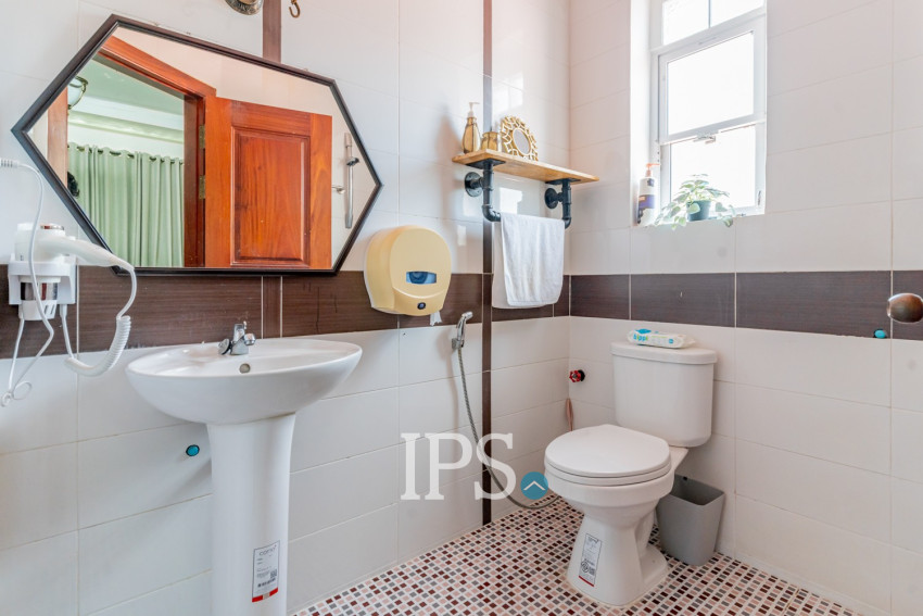 4 Bedroom Villa For Sale - Chroy Changvar, Phnom Penh