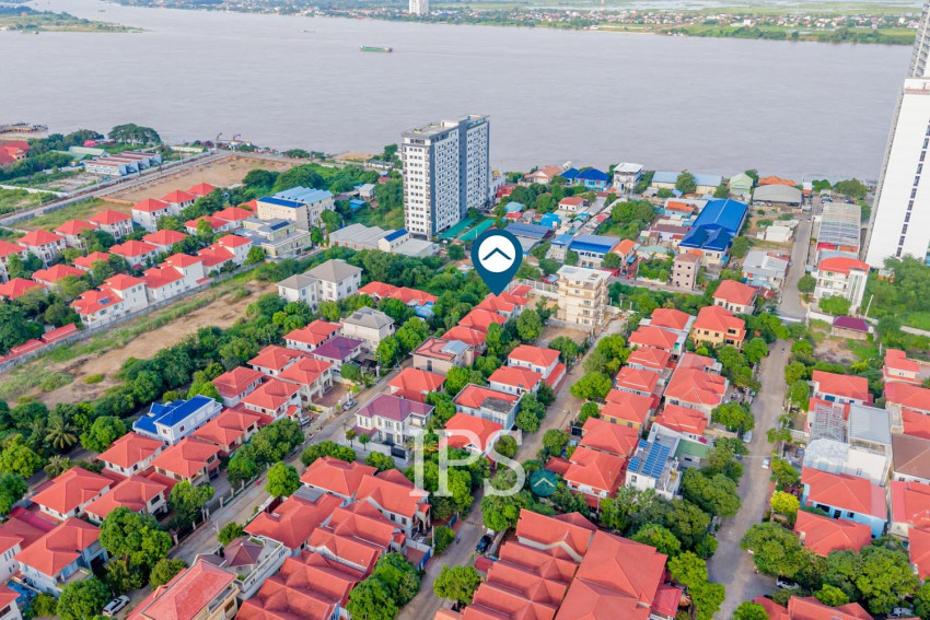 4 Bedroom Villa For Sale - Chroy Changvar, Phnom Penh