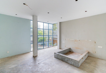 1,400 Sqm Commercial Villa For Rent - Boeung Kak 1, Phnom Penh thumbnail