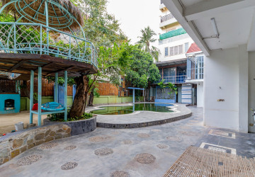 1,400 Sqm Commercial Villa For Rent - Boeung Kak 1, Phnom Penh thumbnail