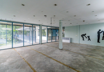 1,400 Sqm Commercial Villa For Rent - Boeung Kak 1, Phnom Penh thumbnail