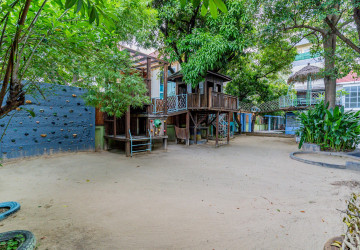 1,400 Sqm Commercial Villa For Rent - Boeung Kak 1, Phnom Penh thumbnail