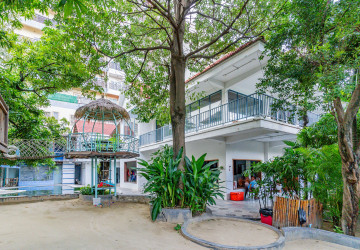 1,400 Sqm Commercial Villa For Rent - Boeung Kak 1, Phnom Penh thumbnail