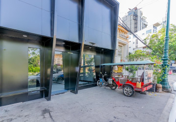 150 Sqm Retail Space For Rent - Chakto Mukh, Phnom Penh thumbnail