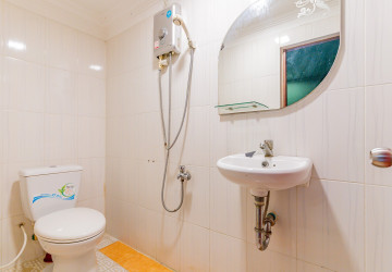 150 Sqm Retail Space For Rent - Chakto Mukh, Phnom Penh thumbnail