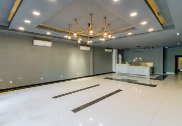 150 Sqm Retail Space For Rent - Chakto Mukh, Phnom Penh thumbnail