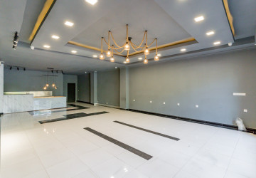 150 Sqm Retail Space For Rent - Chakto Mukh, Phnom Penh thumbnail