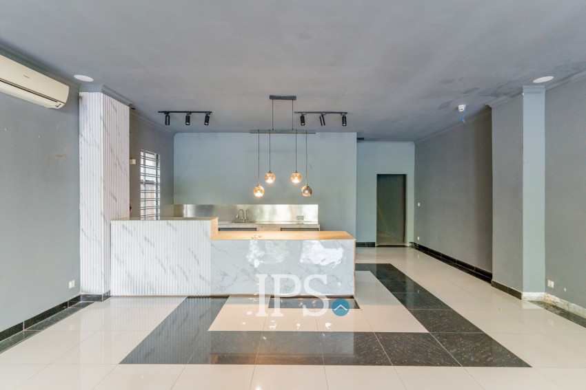 150 Sqm Retail Space For Rent - Chakto Mukh, Phnom Penh