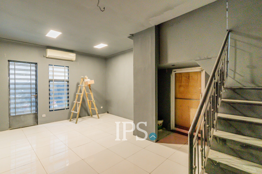 150 Sqm Retail Space For Rent - Chakto Mukh, Phnom Penh