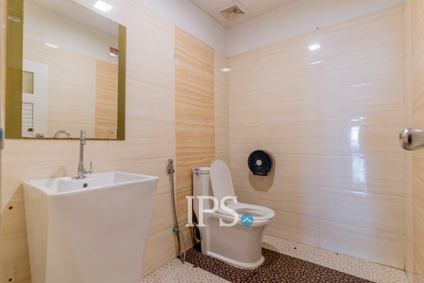 150 Sqm Retail Space For Rent - Chakto Mukh, Phnom Penh