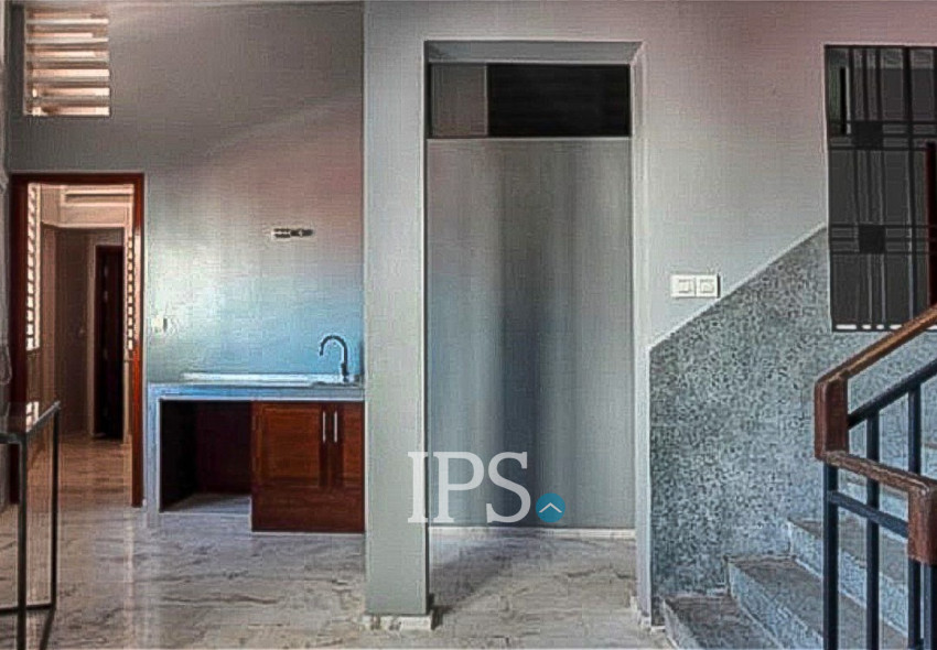 Renovated Duplex 4 Bedroom Apartment For Rent - Phsar Kandal 1, Phnom Penh