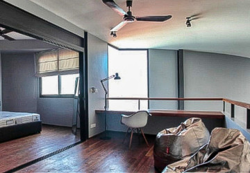 Renovated Duplex 4 Bedroom Apartment For Rent - Phsar Kandal 1, Phnom Penh thumbnail