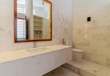 Renovated Duplex 4 Bedroom Apartment For Rent - Phsar Kandal 1, Phnom Penh thumbnail