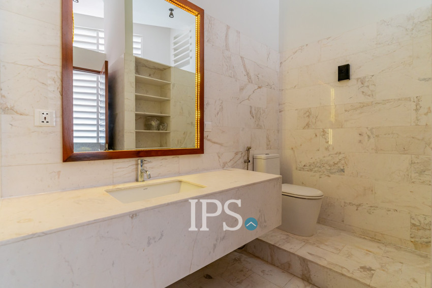 Renovated Duplex 4 Bedroom Apartment For Rent - Phsar Kandal 1, Phnom Penh