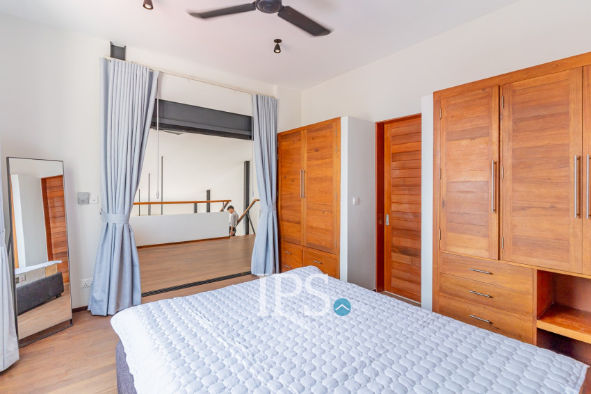 Renovated Duplex 4 Bedroom Apartment For Rent - Phsar Kandal 1, Phnom Penh
