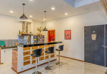 Renovated 3 Bedroom Apartment For Sale - Beoung Raing, Phnom Penh thumbnail