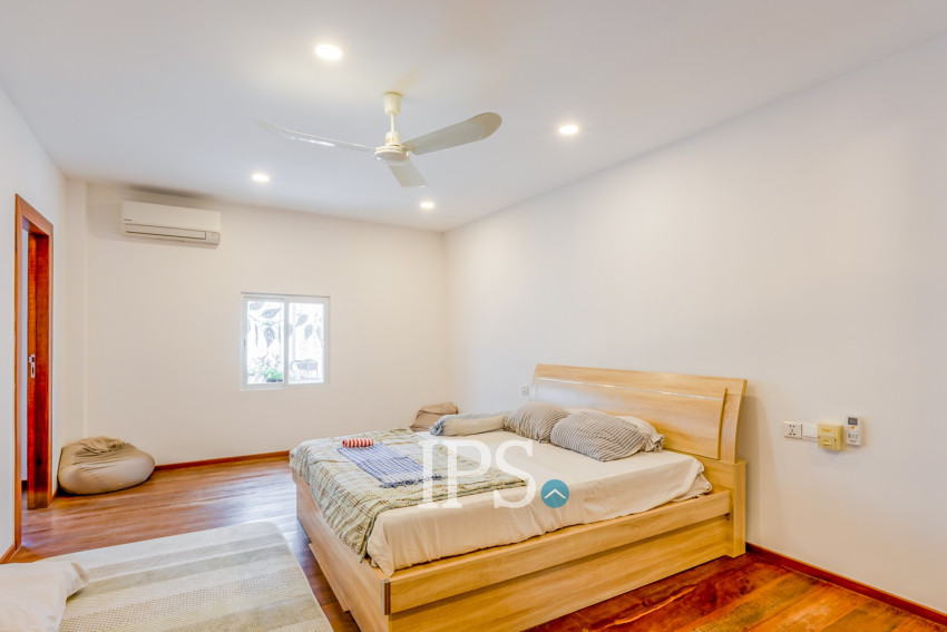 Renovated 3 Bedroom Apartment For Sale - Beoung Raing, Phnom Penh