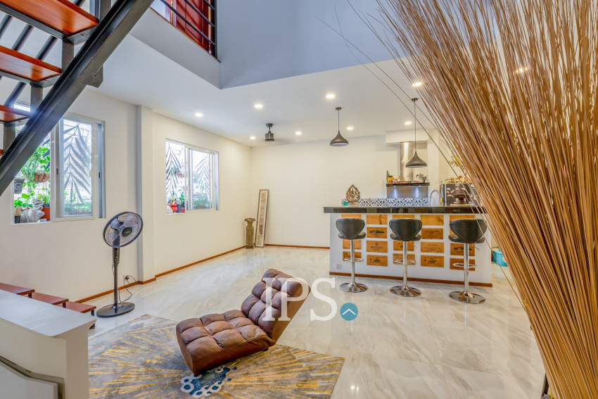 Renovated 3 Bedroom Apartment For Sale - Beoung Raing, Phnom Penh