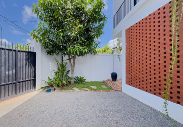 3 Bedroom Villa For Rent - Svay Dangkum, Siem Reap thumbnail