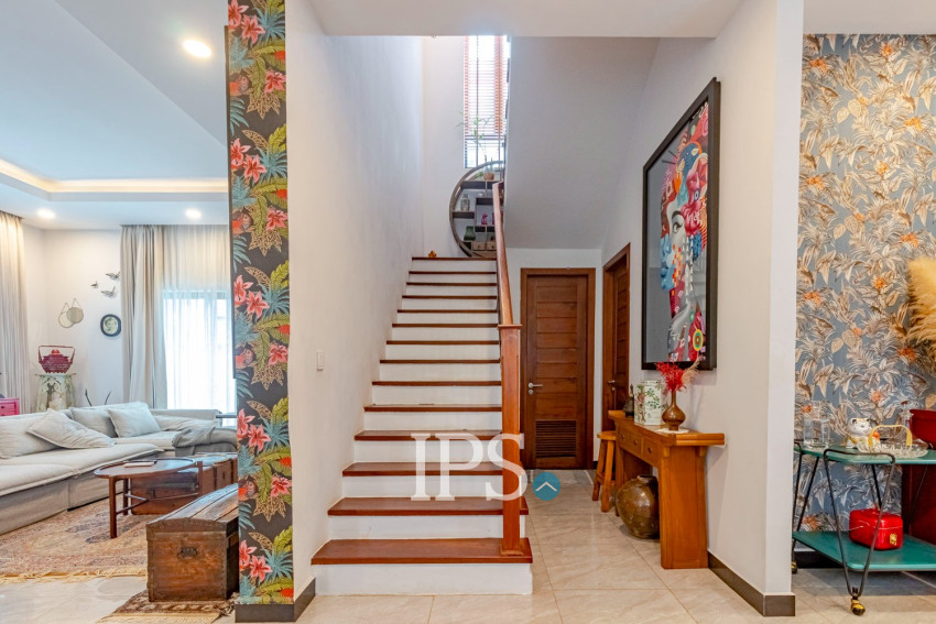 4 Bedroom House For Sale - Borey Tourism, Kandaek, Prasat Bakong, Siem Reap