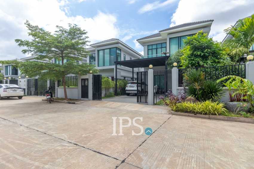 4 Bedroom House For Sale - Borey Tourism, Kandaek, Prasat Bakong, Siem Reap