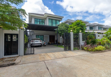 4 Bedroom House For Sale - Borey Tourism, Kandaek, Prasat Bakong, Siem Reap thumbnail