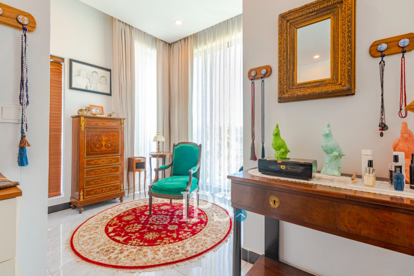 4 Bedroom House For Sale - Borey Tourism, Kandaek, Prasat Bakong, Siem Reap