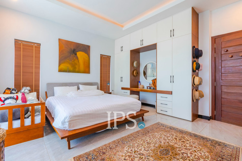 4 Bedroom House For Sale - Borey Tourism, Kandaek, Prasat Bakong, Siem Reap