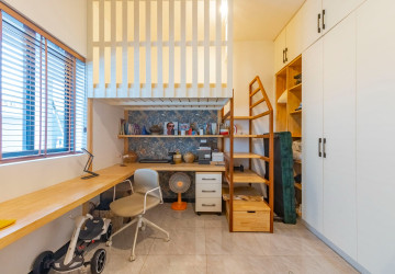 4 Bedroom House For Sale - Borey Tourism, Kandaek, Prasat Bakong, Siem Reap thumbnail