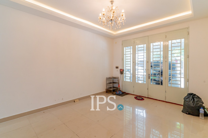 4 Bedroom Link House For Rent - Phleung Chheh Roteh, Phnom Penh