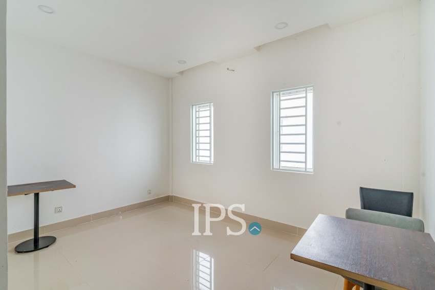 4 Bedroom Link House For Rent - Phleung Chheh Roteh, Phnom Penh