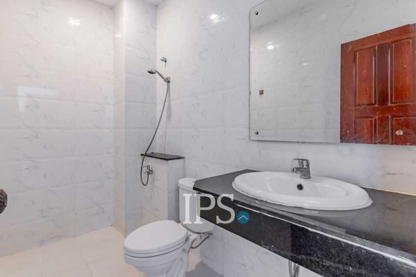 4 Bedroom Link House For Rent - Phleung Chheh Roteh, Phnom Penh