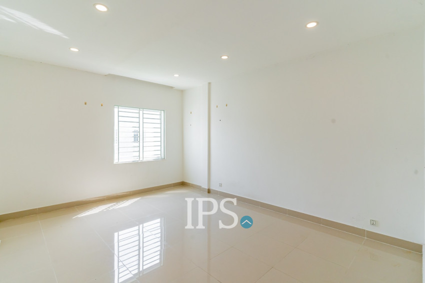 4 Bedroom Link House For Rent - Phleung Chheh Roteh, Phnom Penh