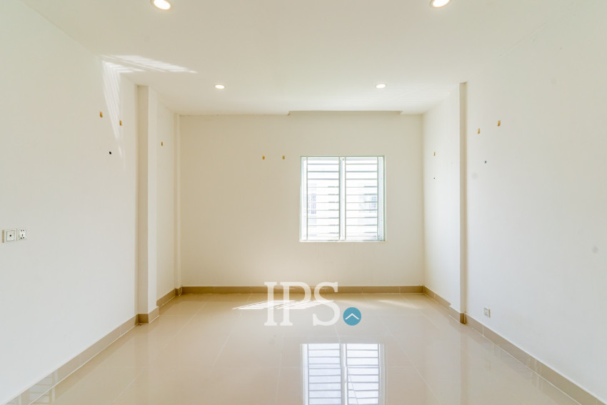 4 Bedroom Link House For Rent - Phleung Chheh Roteh, Phnom Penh
