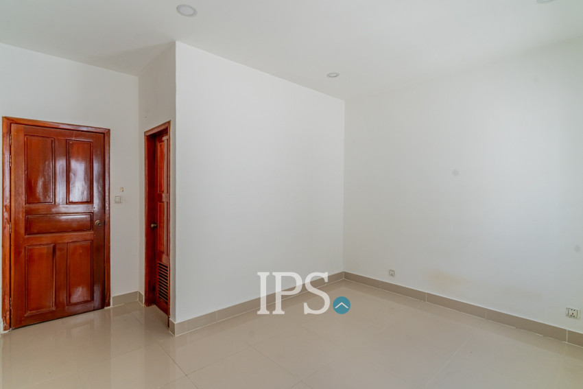 4 Bedroom Link House For Rent - Phleung Chheh Roteh, Phnom Penh