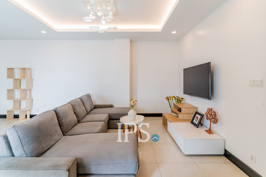 3 Bedroom Serviced Apartment For Rent - Wat Phnom, Phnom Penh