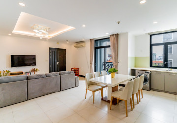 3 Bedroom Serviced Apartment For Rent - Wat Phnom, Phnom Penh thumbnail