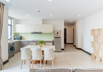 3 Bedroom Serviced Apartment For Rent - Wat Phnom, Phnom Penh thumbnail