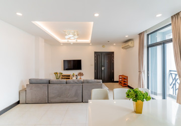 3 Bedroom Serviced Apartment For Rent - Wat Phnom, Phnom Penh thumbnail