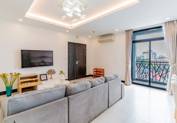 3 Bedroom Serviced Apartment For Rent - Wat Phnom, Phnom Penh thumbnail