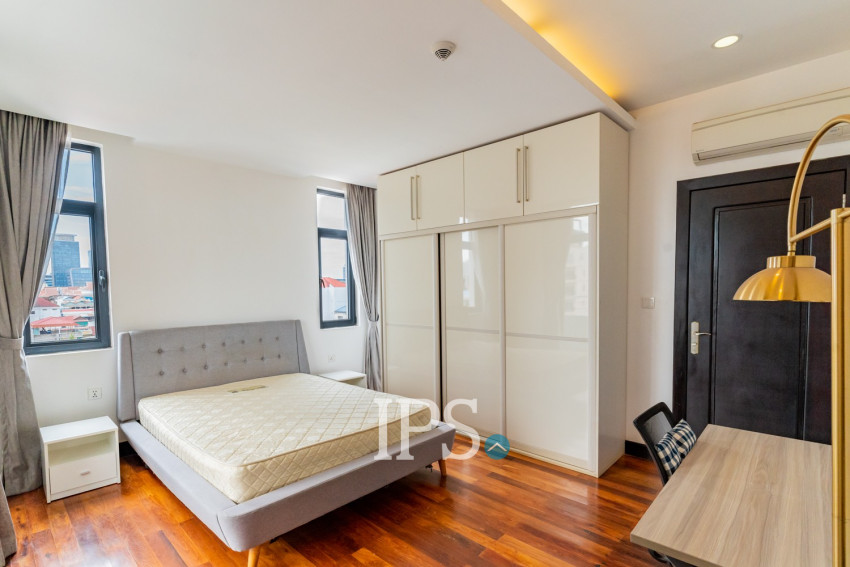 3 Bedroom Serviced Apartment For Rent - Wat Phnom, Phnom Penh