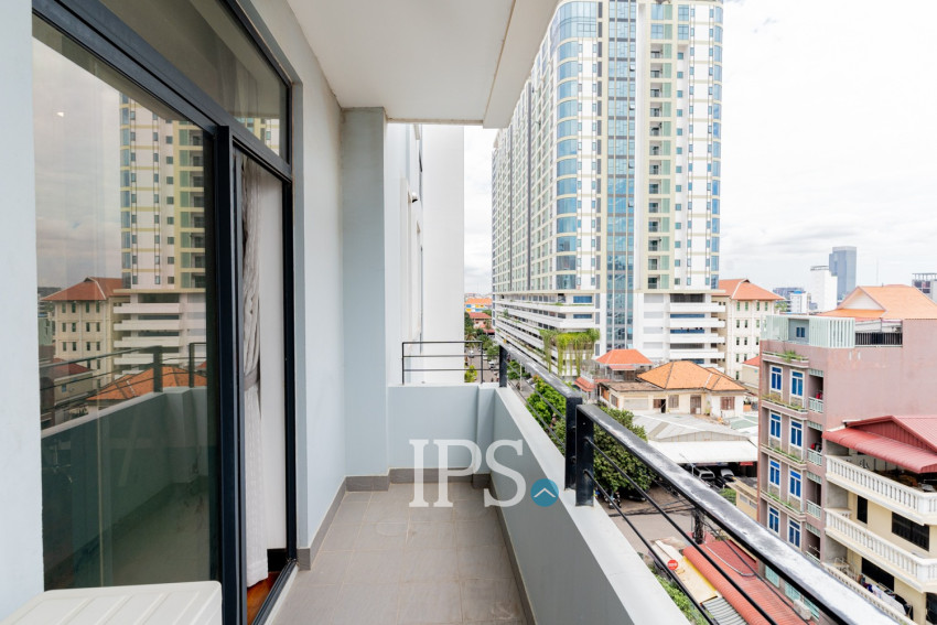3 Bedroom Serviced Apartment For Rent - Wat Phnom, Phnom Penh