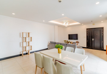 3 Bedroom Serviced Apartment For Rent - Wat Phnom, Phnom Penh thumbnail