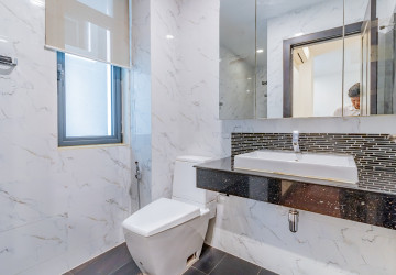 3 Bedroom Serviced Apartment For Rent - Wat Phnom, Phnom Penh thumbnail