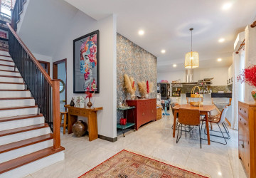 4 Bedroom Villa For Rent - Borey Tourism, Kandaek, Prasat Bakong, Siem Reap thumbnail