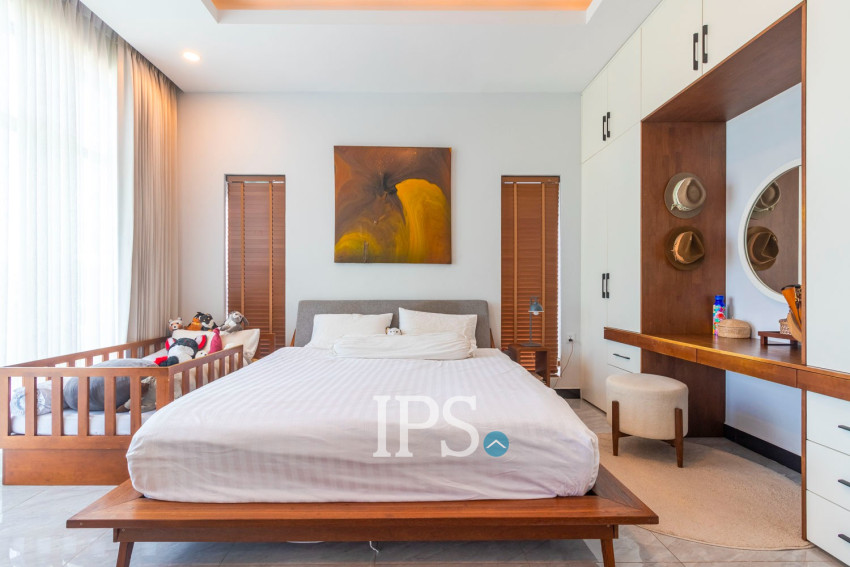 4 Bedroom Villa For Rent - Borey Tourism, Kandaek, Prasat Bakong, Siem Reap