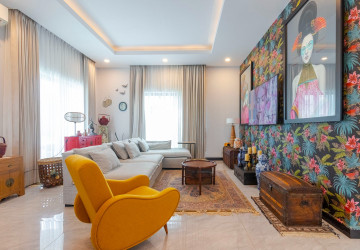 4 Bedroom Villa For Rent - Borey Tourism, Kandaek, Prasat Bakong, Siem Reap thumbnail