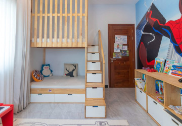 4 Bedroom Villa For Rent - Borey Tourism, Kandaek, Prasat Bakong, Siem Reap thumbnail